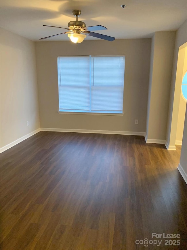 2726 Avalon Loop Rd, Charlotte, NC 28269 - photo 6