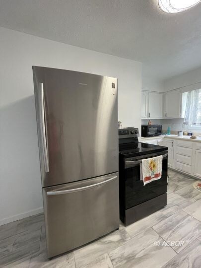 93 S High St, Logan, OH 43138 - photo 7