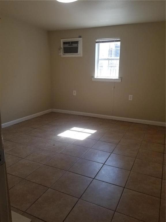 4237 S Galvez St unit B, New Orleans, LA 70125 - photo 3