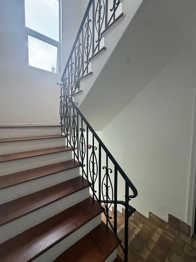 315 W 28th St unit 4, Miami Beach, FL 33140 - photo 5