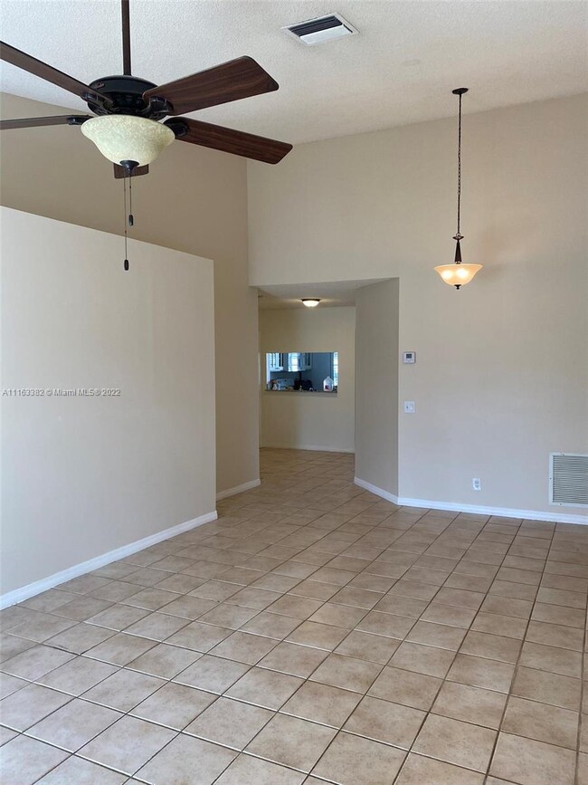 11740 SW 17th Ct, Miramar, FL 33025 - photo 6