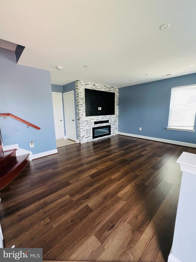 22705 Newcut Rd, Clarksburg, MD 20871 - photo 2