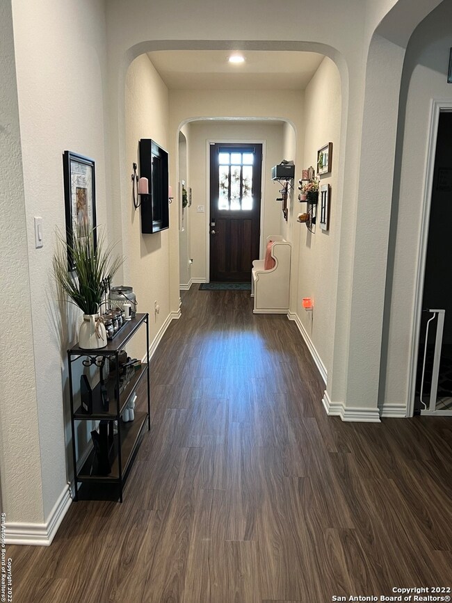 11204 Hill Top Bend, Helotes, TX 78023 - photo 4