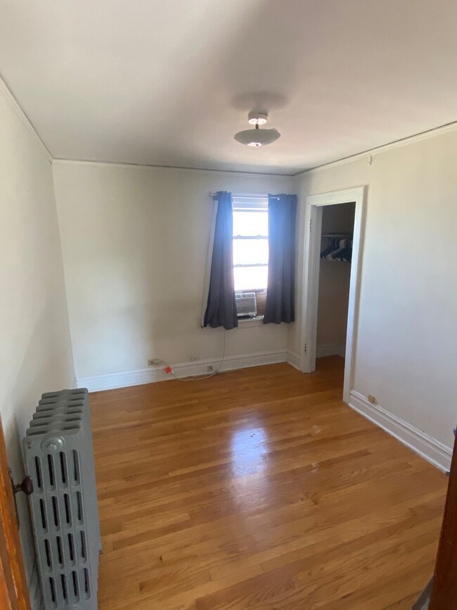 201 E Fremont Ave unit 2, Elmhurst, IL 60126 - photo 4