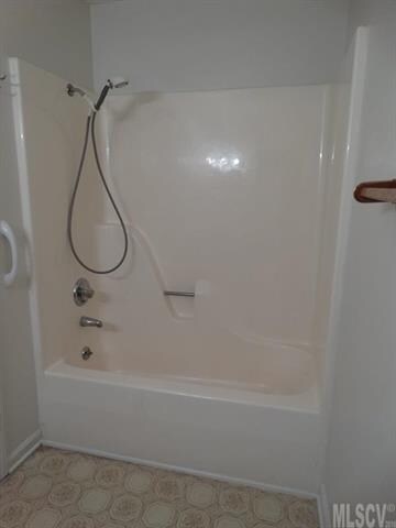 721 10th Ave NE, Hickory, NC 28601 - photo 5