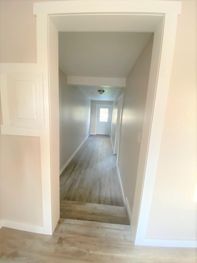 309 11th St NE, Linton, IN 47441 - photo 5