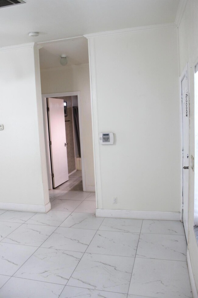 13171 SW 9th Ct, Davie, FL 33325 - photo 6