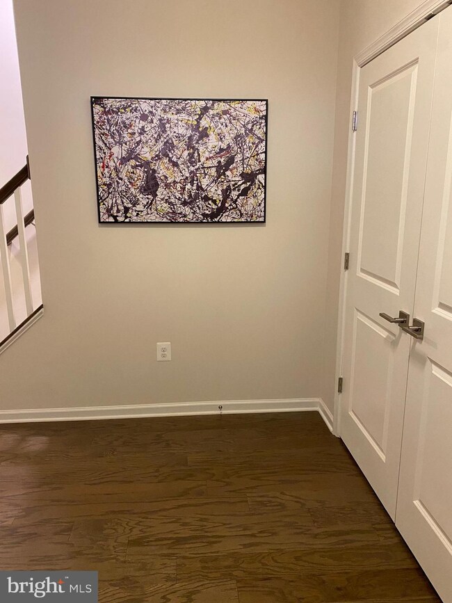 43032 Stuarts Glen Terrace unit 107, Dulles, VA 20148 - photo 5