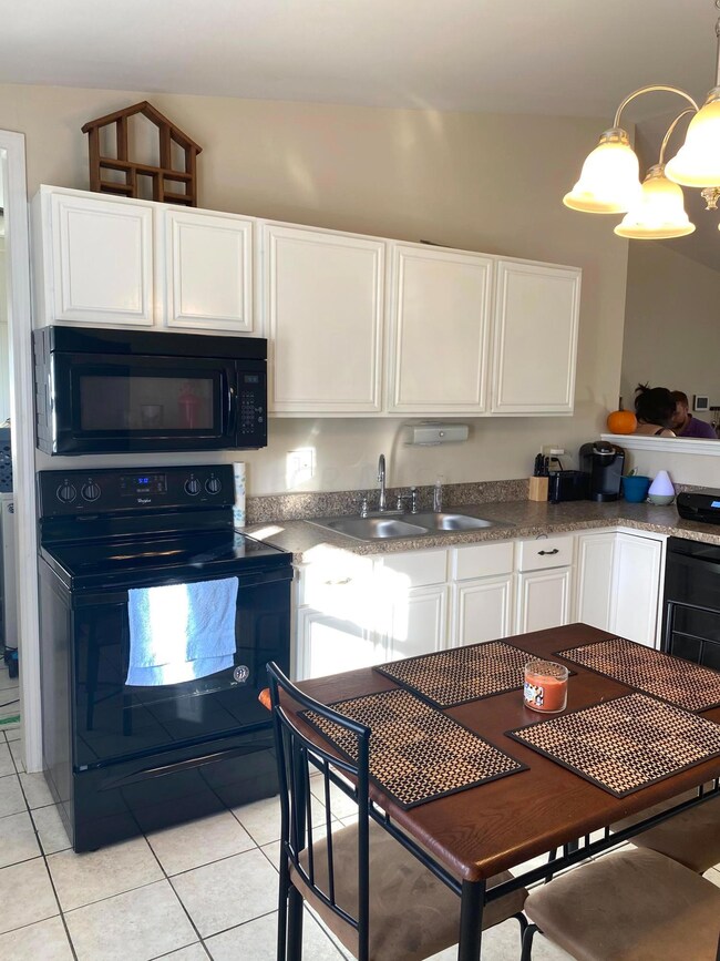 Topsfield KitchenB