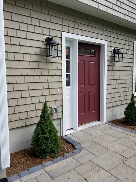 17 Roxbury Dr, Littleton, MA 01460 - photo 2