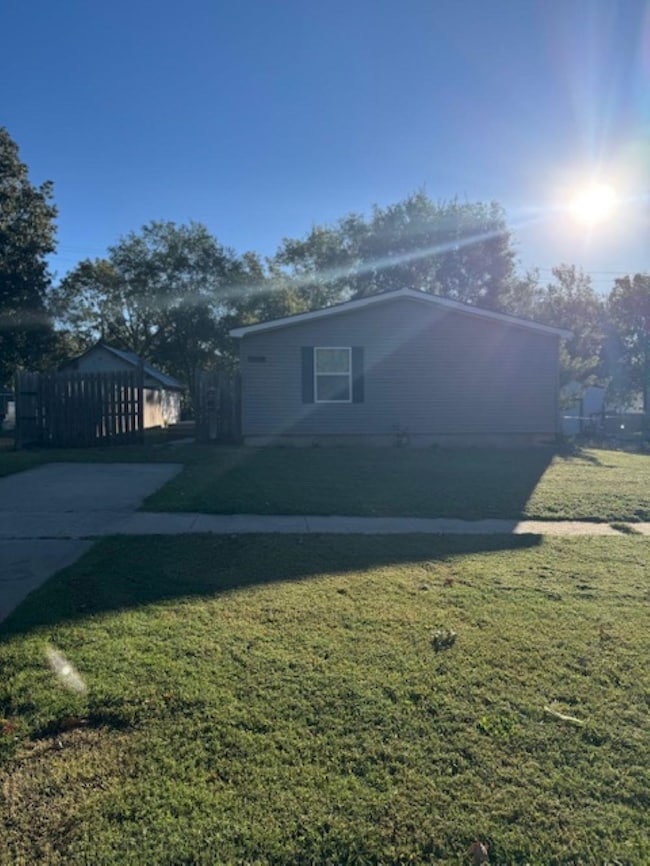 1110 Osage St, Augusta, KS 67010 - photo 4