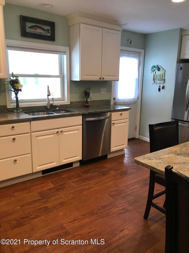 3614 Winfield Ave unit L18, Moosic, PA 18507 - photo 7