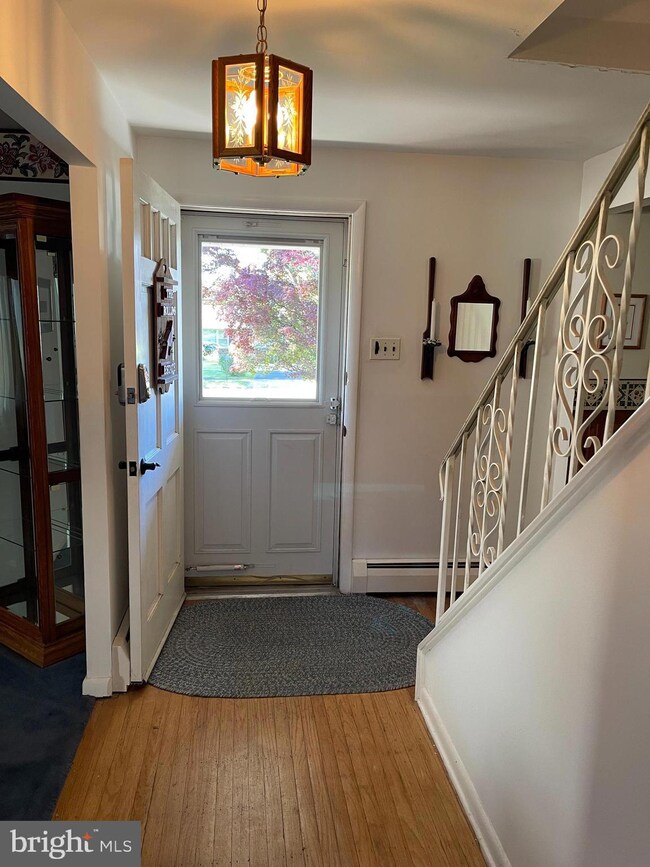 102 Pueblo Rd, Doylestown, PA 18901 - photo 5