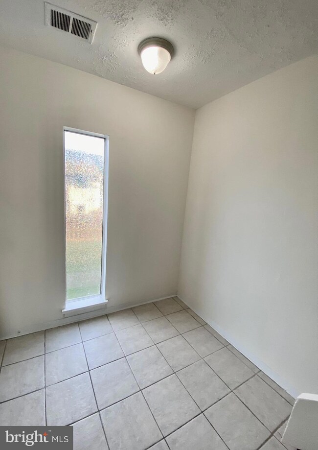 5794 Village Green Dr unit 3/5794, Alexandria, VA 22309 - photo 6