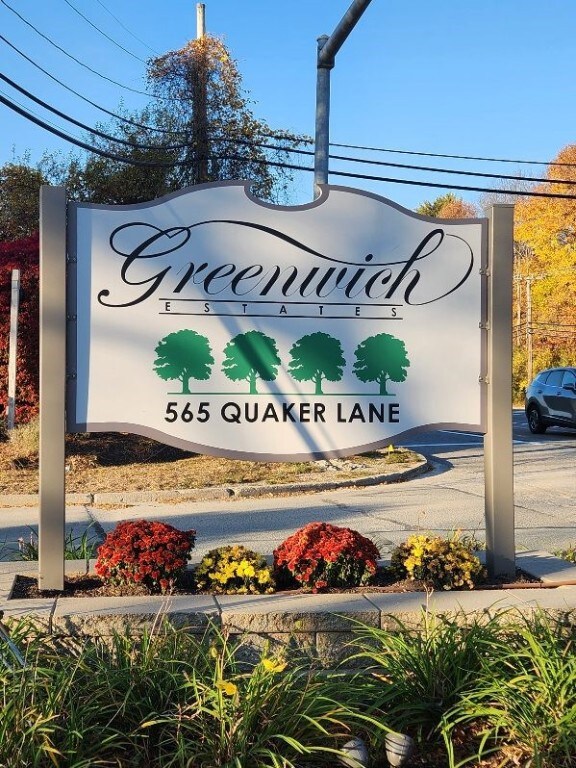 565 Quaker Ln unit 2, West Warwick, RI 02893 - photo 2