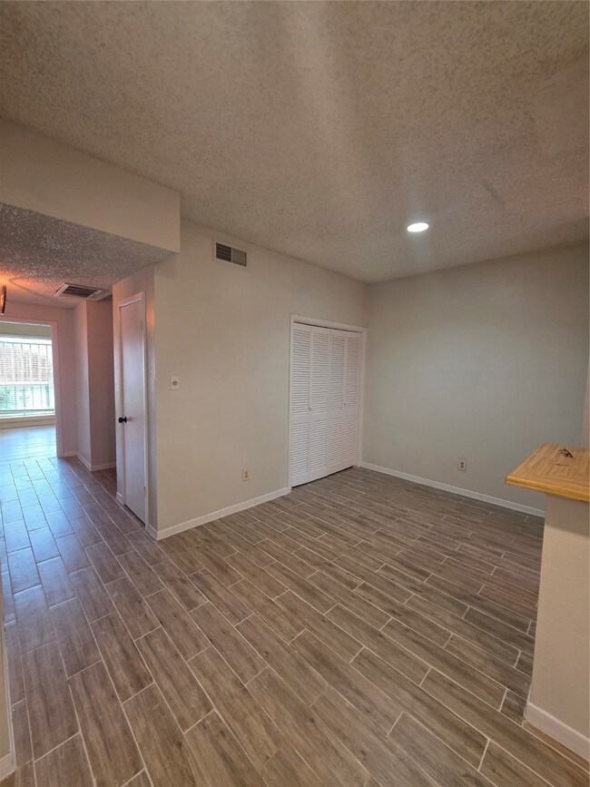 8334 Jorine Dr unit 8733, Houston, TX 77036 - photo 6