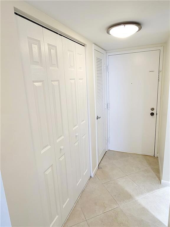 Tradewinds Condominium unit 708, Pompano Beach, FL 33062 - photo 7