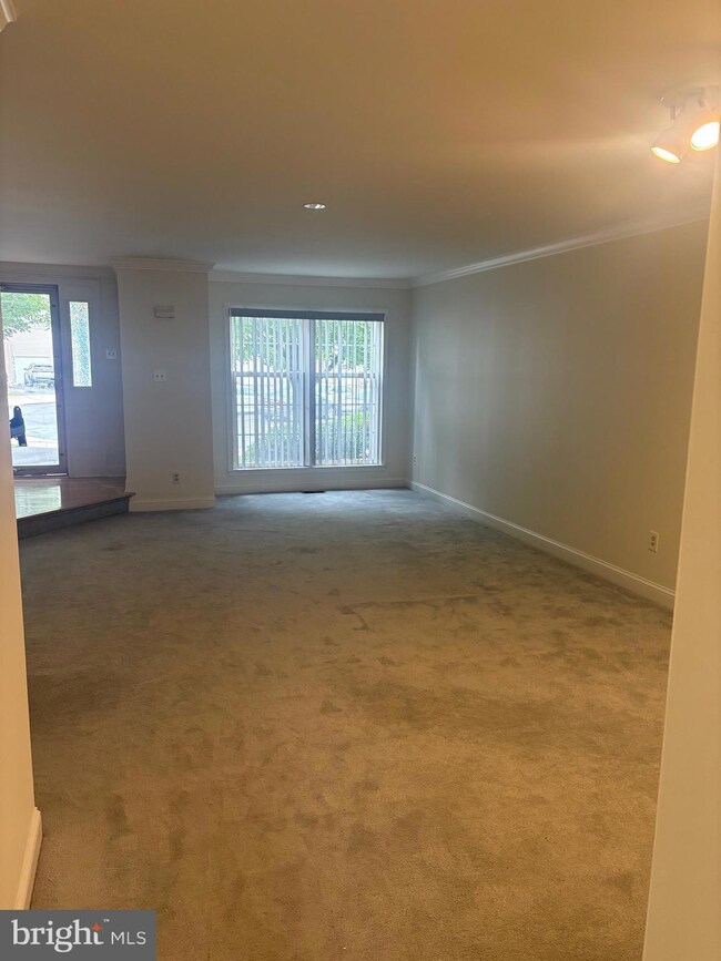 113 Blackfriars Cir unit 80, Doylestown, PA 18901 - photo 6