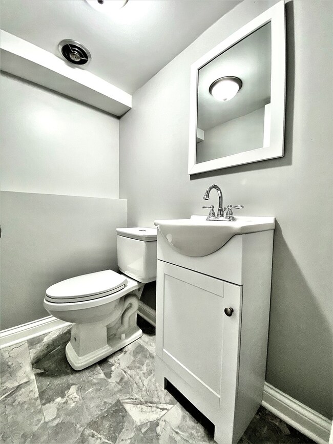 3011 Longfellow Ave, Hazel Crest, IL 60429 - photo 4