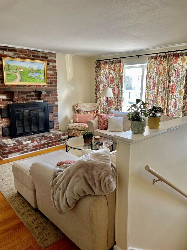 29 Briand Dr, Nashua, NH 03063 - photo 4