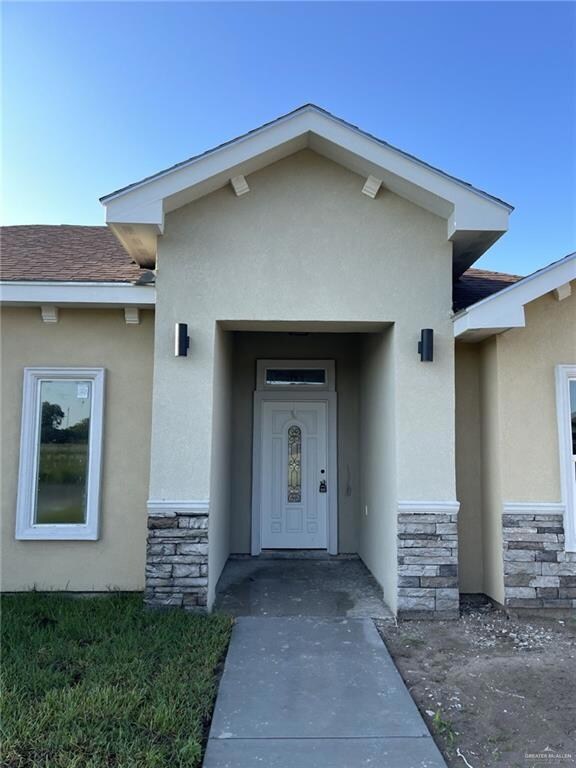 711 Santa Isabel St, Donna, TX 78537 - photo 2