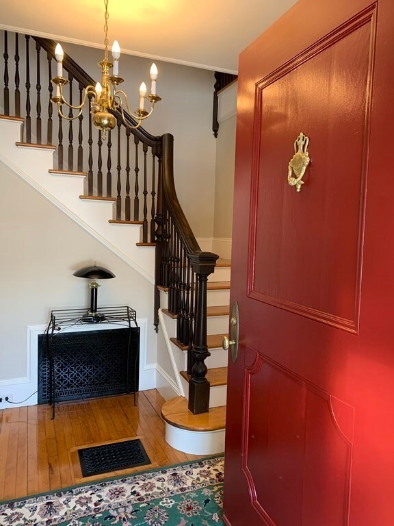 17 Beechmont St, Worcester, MA 01609 - photo 2