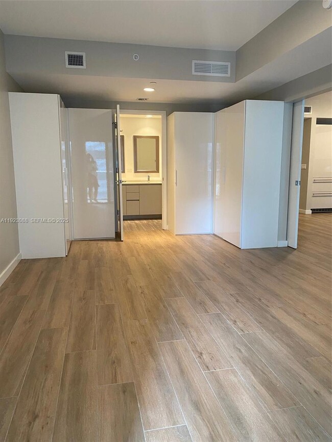 1010 Brickell Ave unit 1508, Miami, FL 33131 - photo 6