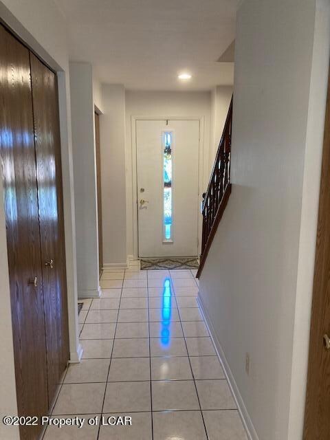 33 Clark Ln, Wilkes-Barre, PA 18705 - photo 2