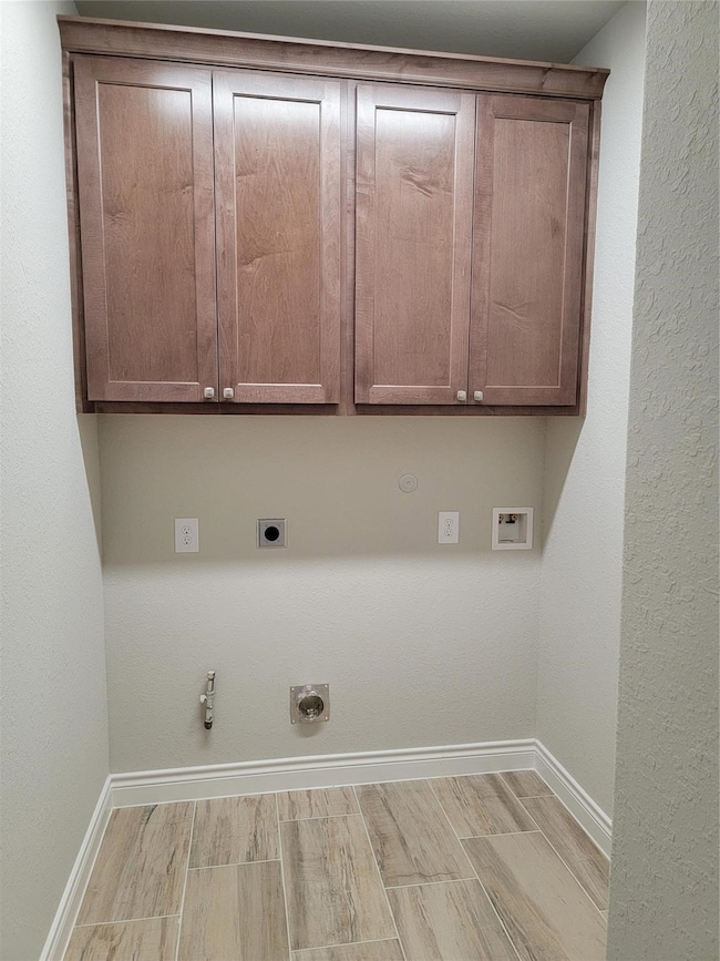 440 Hunters Crossing Dr, Sealy, TX 77474 - photo 7