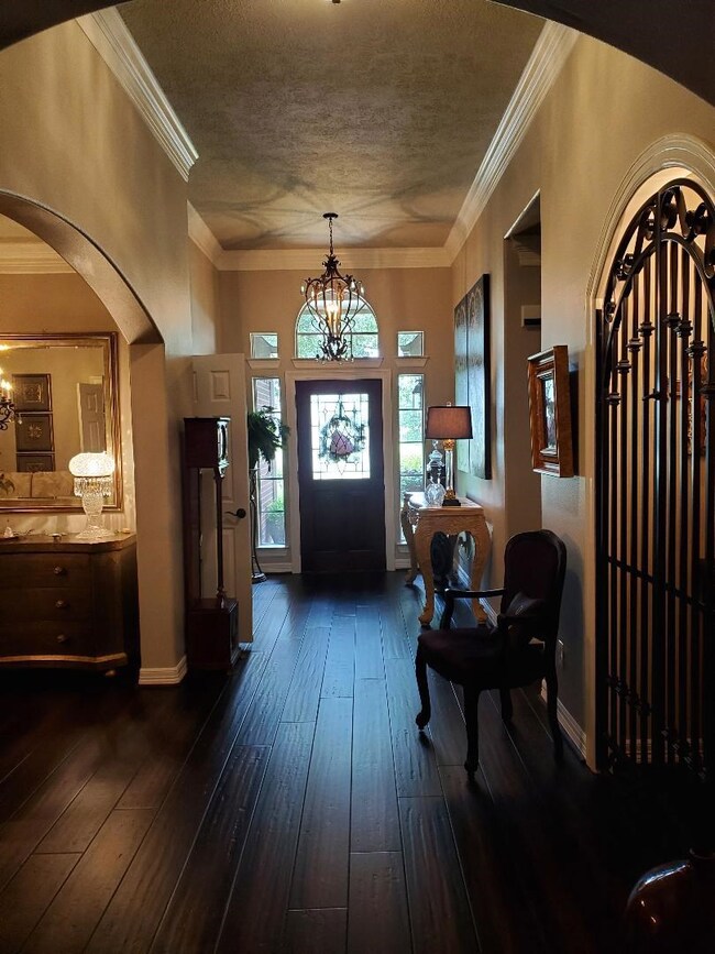 2823 Fairway Dr, Friendswood, TX 77546 - photo 2