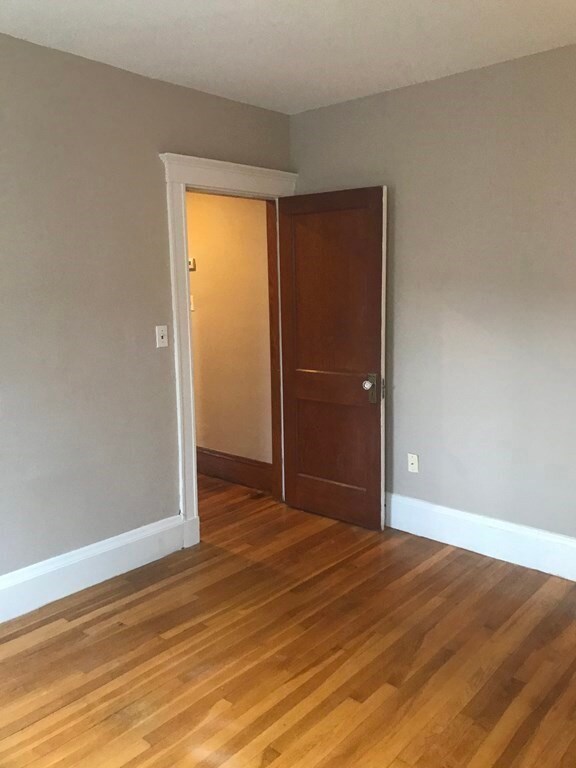 97 Williams St unit 2, Jamaica Plain, MA 02130 - photo 4