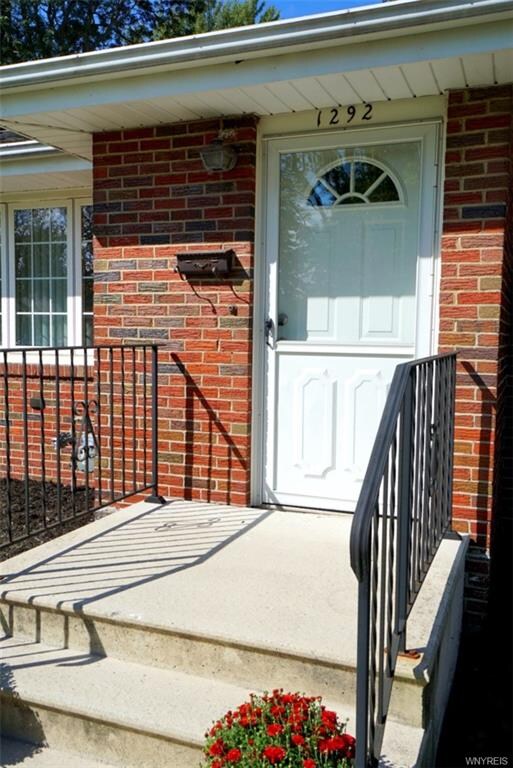 1292 Moll St, North Tonawanda, NY 14120 - photo 2