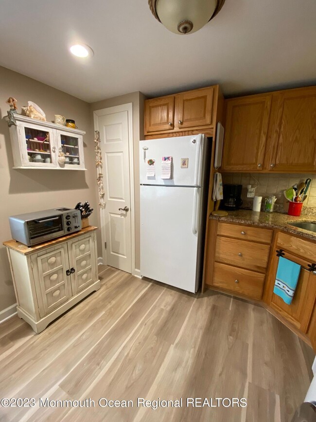 703 SW Central Ave unit 105, Seaside Park, NJ 08752 - photo 4