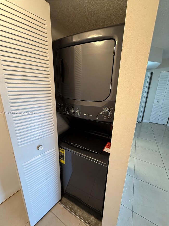 Verabella Falls unit E PH 2, Miami, FL 33193 - photo 6