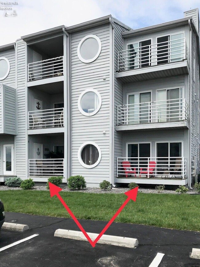 158 Clinton Reef Dr unit 158, Port Clinton, OH 43452 - photo 5