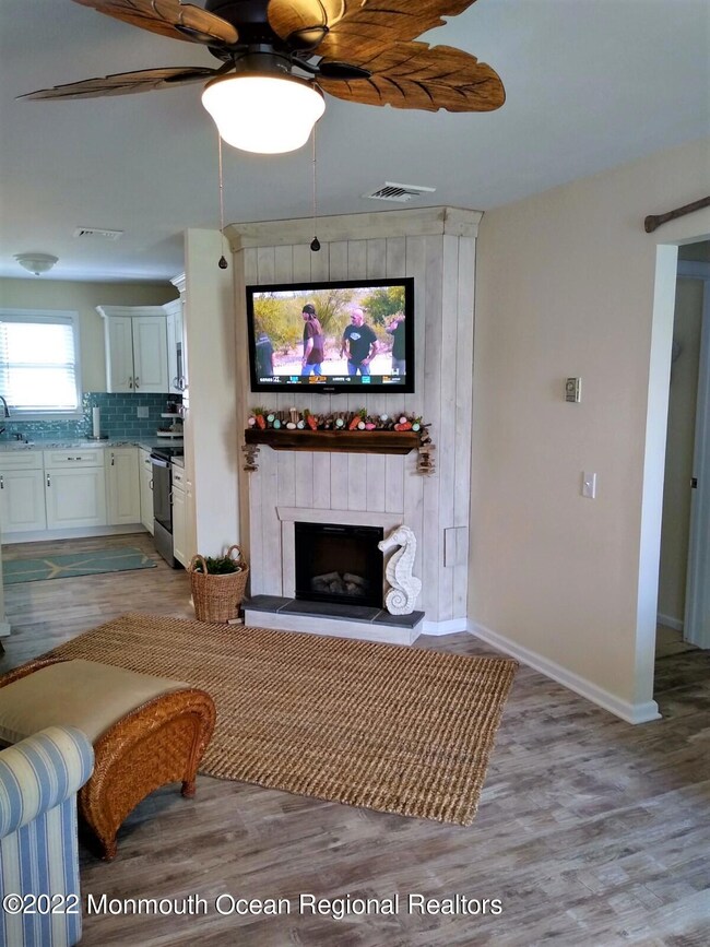 9 Buttonwood Ln, Whiting, NJ 08759 - photo 7