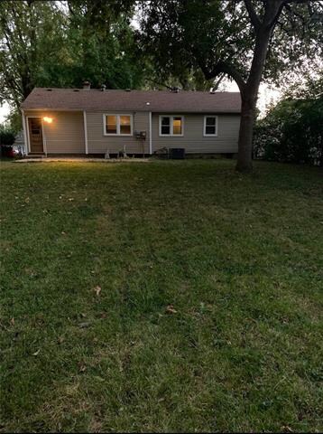 Flat nice sized Backyard!