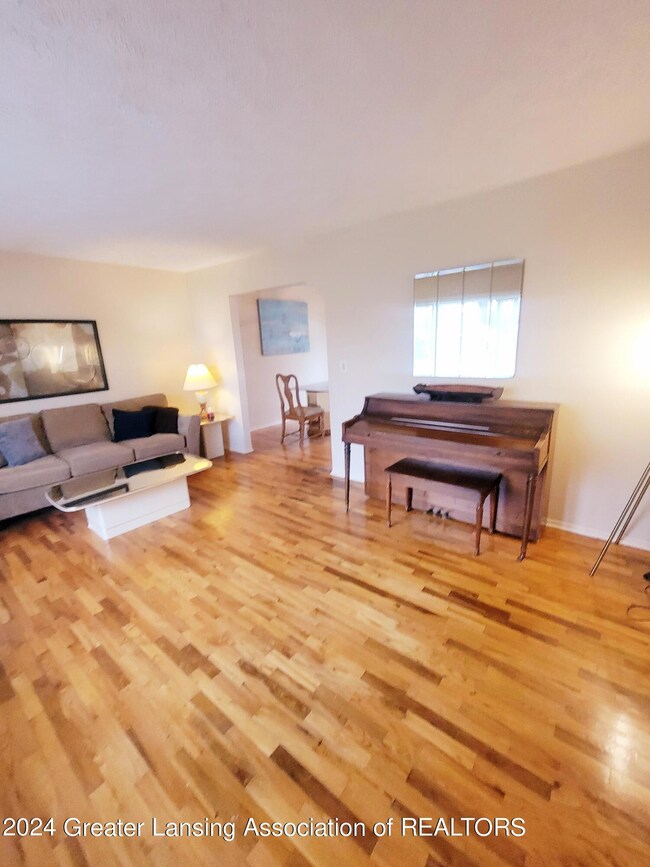 4006 Stillwell Ave, Lansing, MI 48911 - photo 5