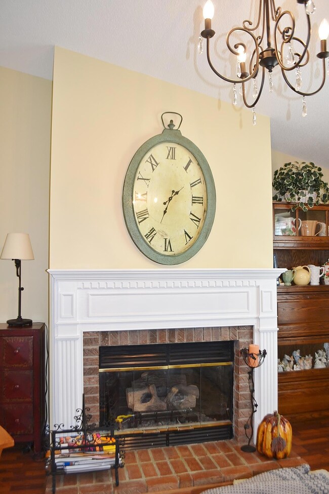 Gas log fireplace in GR