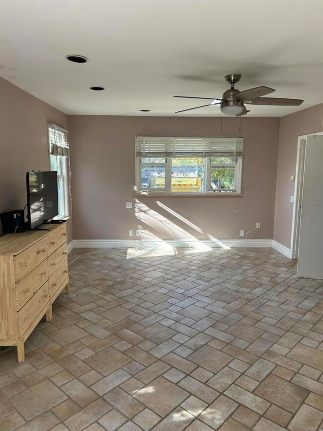 2530 Jefferson St, Carlsbad, CA 92008 - photo 3