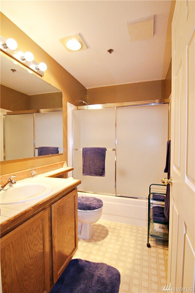 19404 Bothell Way NE unit D304, Bothell, WA 98011 - photo 4