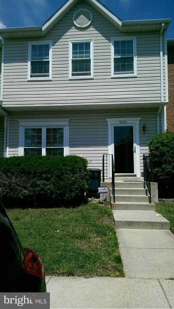 6914 Flag Harbor Dr, District Heights, MD 20747 - photo 2