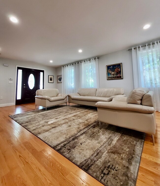 17 Reed St unit 1, Arlington, MA 02474 - photo 4