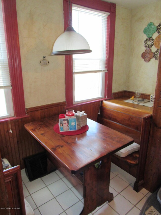 634-636 S Blakely St, Dunmore, PA 18510 - photo 6