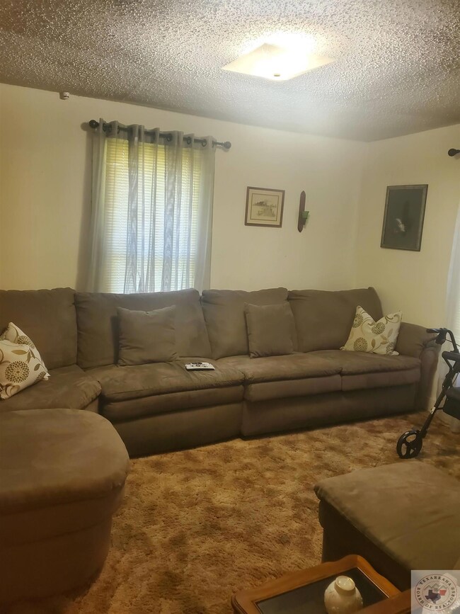 2722 Maple St, Texarkana, TX 75503 - photo 5