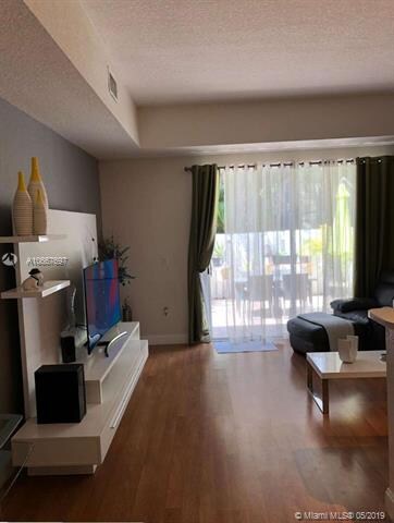 11125 NW 43rd Ln, Doral, FL 33178 - photo 4