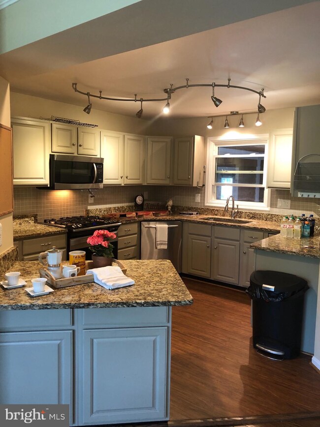 37591 Cecilia Ln, Purcellville, VA 20132 - photo 7