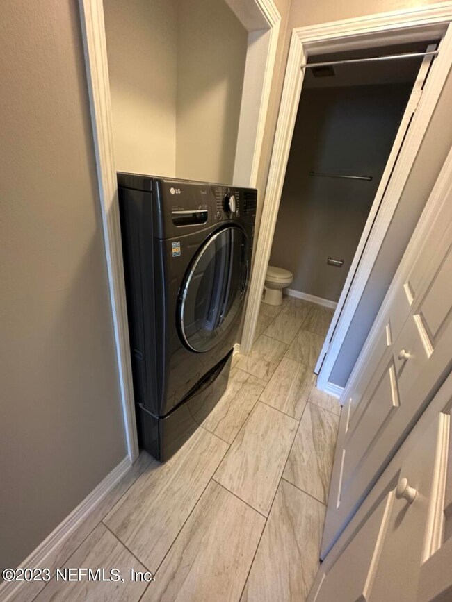 1530 El Prado Rd unit 7, Jacksonville, FL 32216 - photo 7