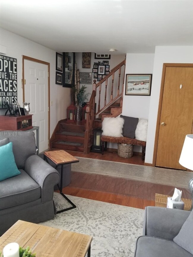 53 Kienia Rd, Hudson, NH 03051 - photo 3