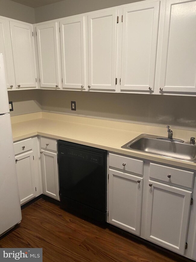 8105 Greenspring Way unit D, Owings Mills, MD 21117 - photo 2